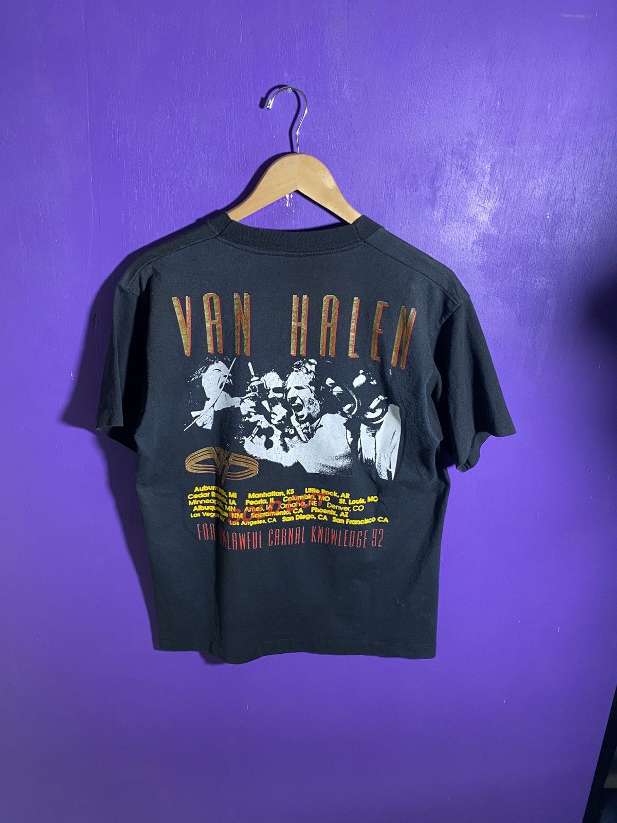 Band Tees × Vintage Vintage 1992 Van Halen unlawful carnal knowledge tour tee Size US L / EU 52-54 / 3 - 2 Thumbnail
