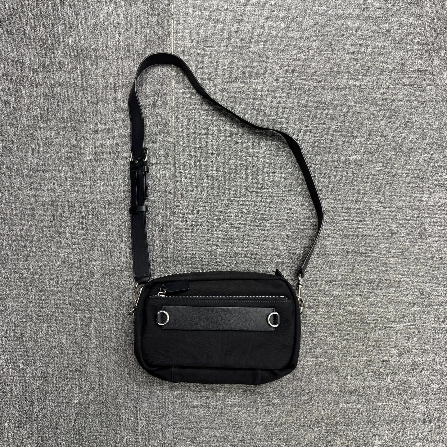 Valentino Black Crossbody Bag with Portrait Print Size ONE SIZE - 5 Thumbnail