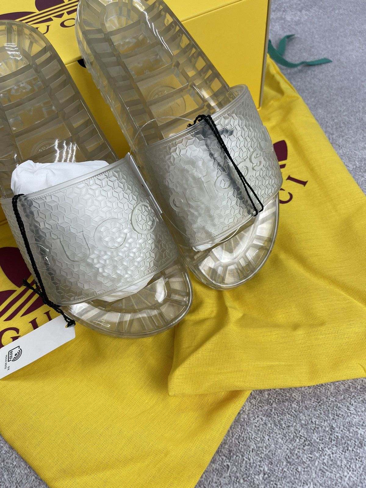 Adidas × Gucci Adidas x Gucci Rubber Slide Sandals Clear Size 39 Size US 7 / IT 37 - 4 Thumbnail