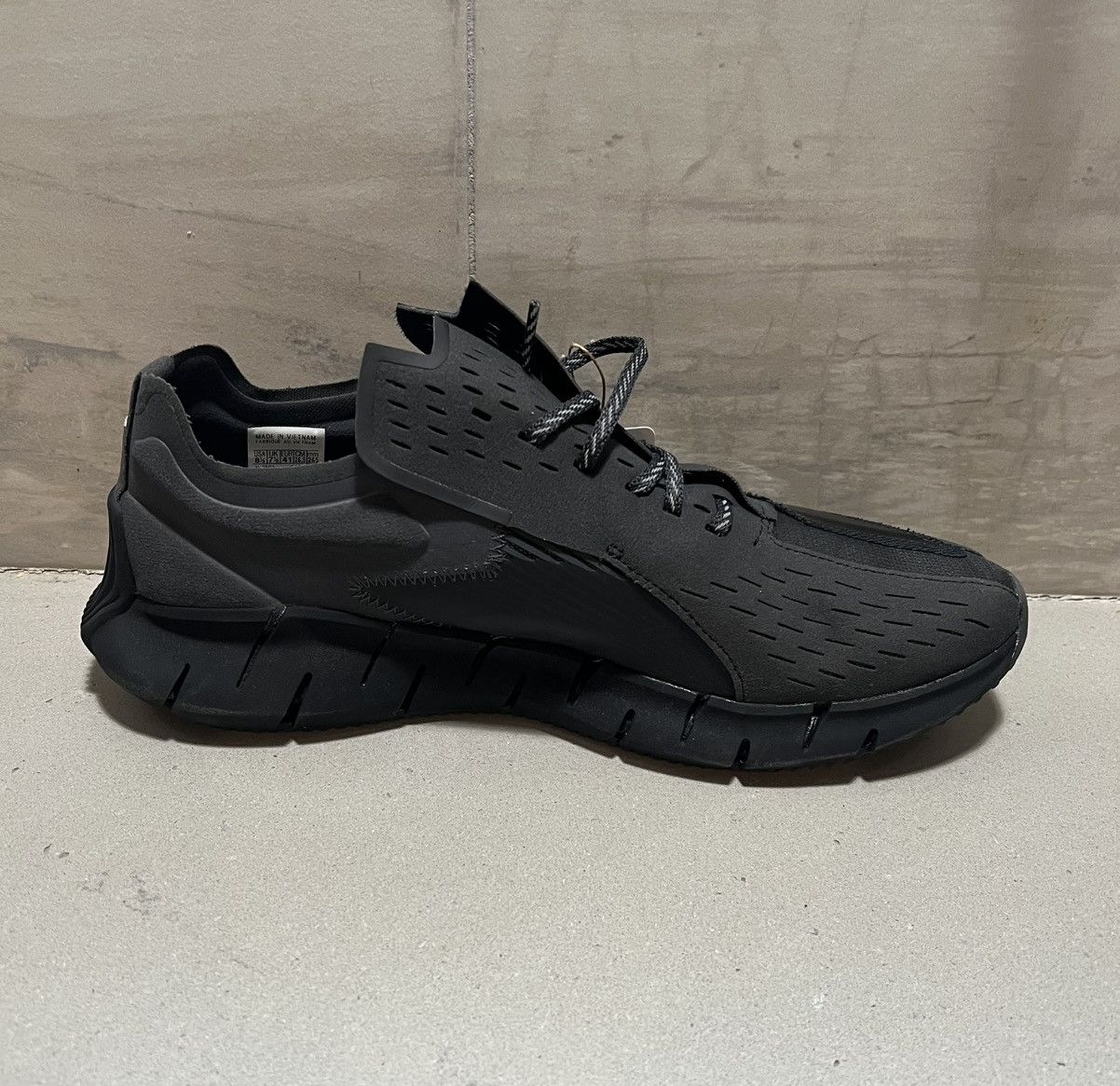 Maison Margiela × Reebok Reebok x Maison Margiela x Zig 3D Storm Memory Of Size US 10 / EU 43 - 3 Thumbnail