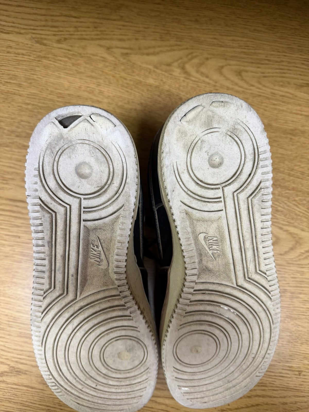 Nike Nike AF1 Iridescent Pearl Reflective size 10.5 Size US 10.5 / EU 43-44 - 9 Thumbnail