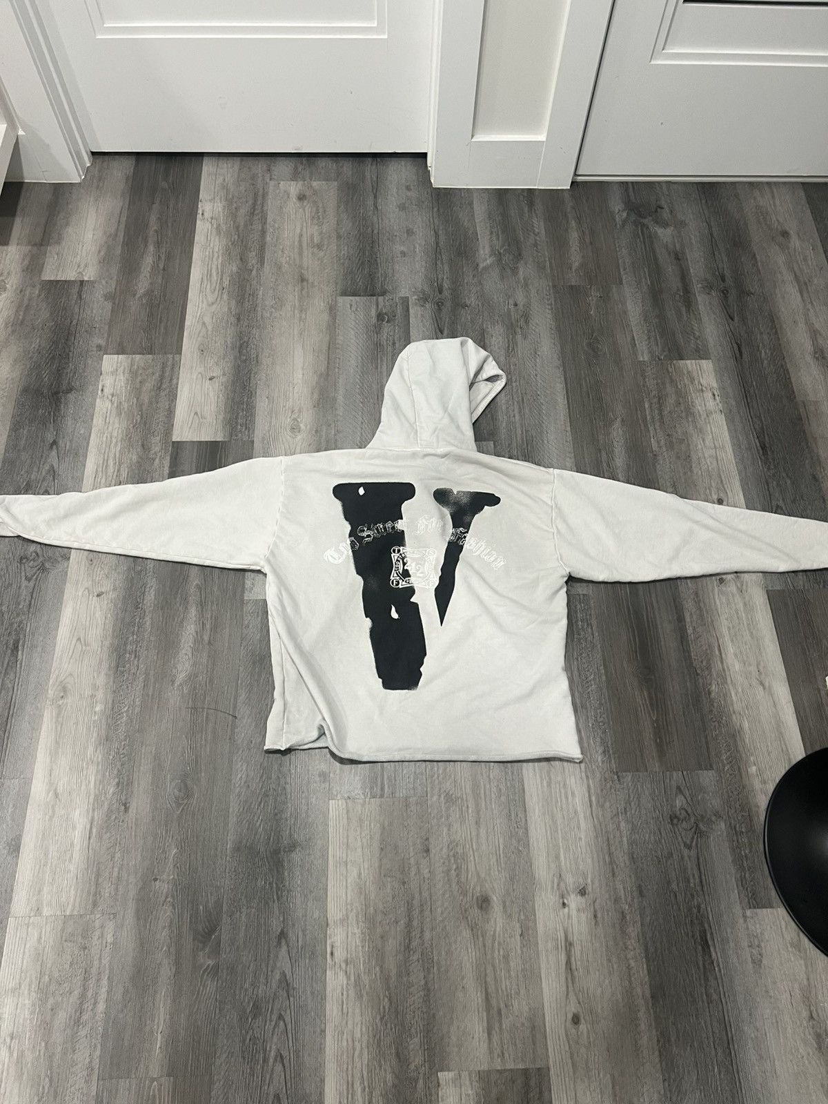 Vlone Bite Before You Bark Hoodie Size US S / EU 44-46 / 1 - 3 Thumbnail