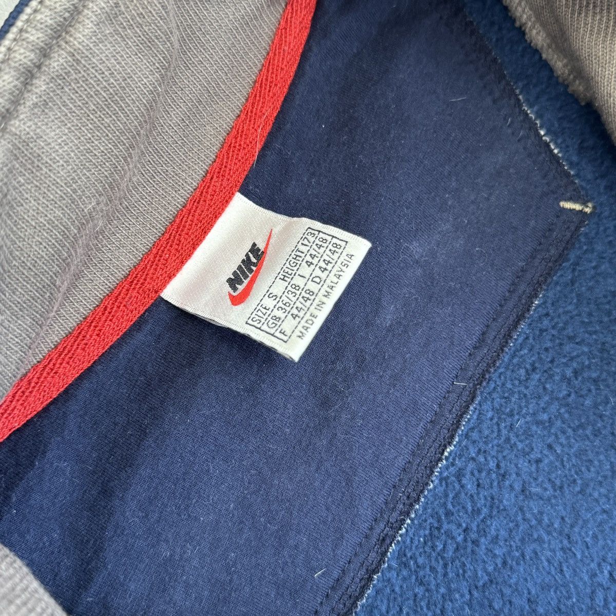 Nike Vintage Nike 1/3 Zip Pullover Sweatshirt Embroidered Logo Size US S / EU 44-46 / 1 - 12 Thumbnail