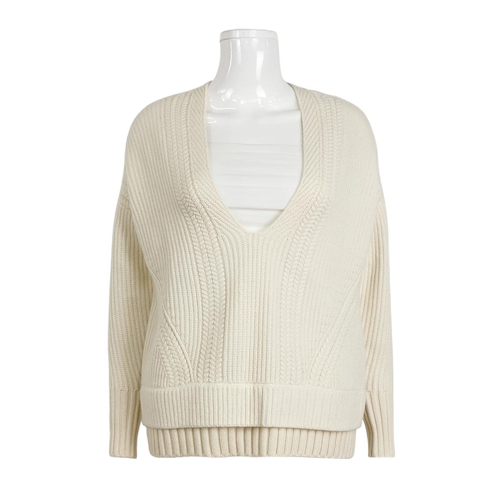 Burberry Burberry Women m Sweaters Size M / US 6-8 / IT 42-44 - 1 Thumbnail