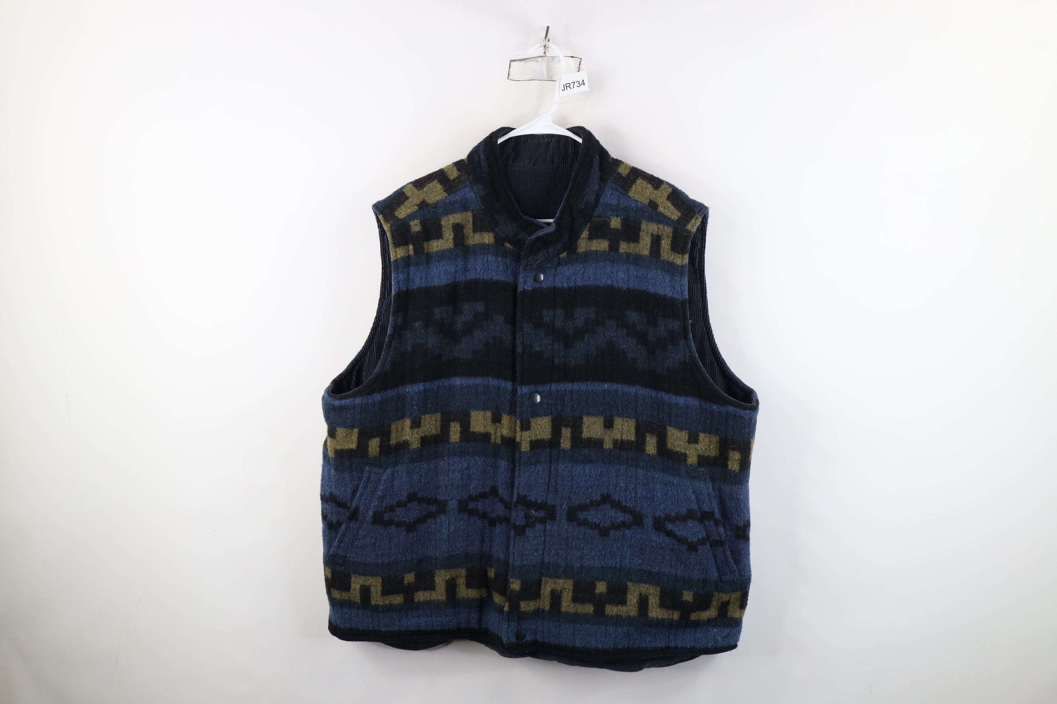 Vintage Vintage 90s Streetwear Reversible Blanket Southwestern Vest Size US XXL / EU 58 / 5 - 1 Thumbnail
