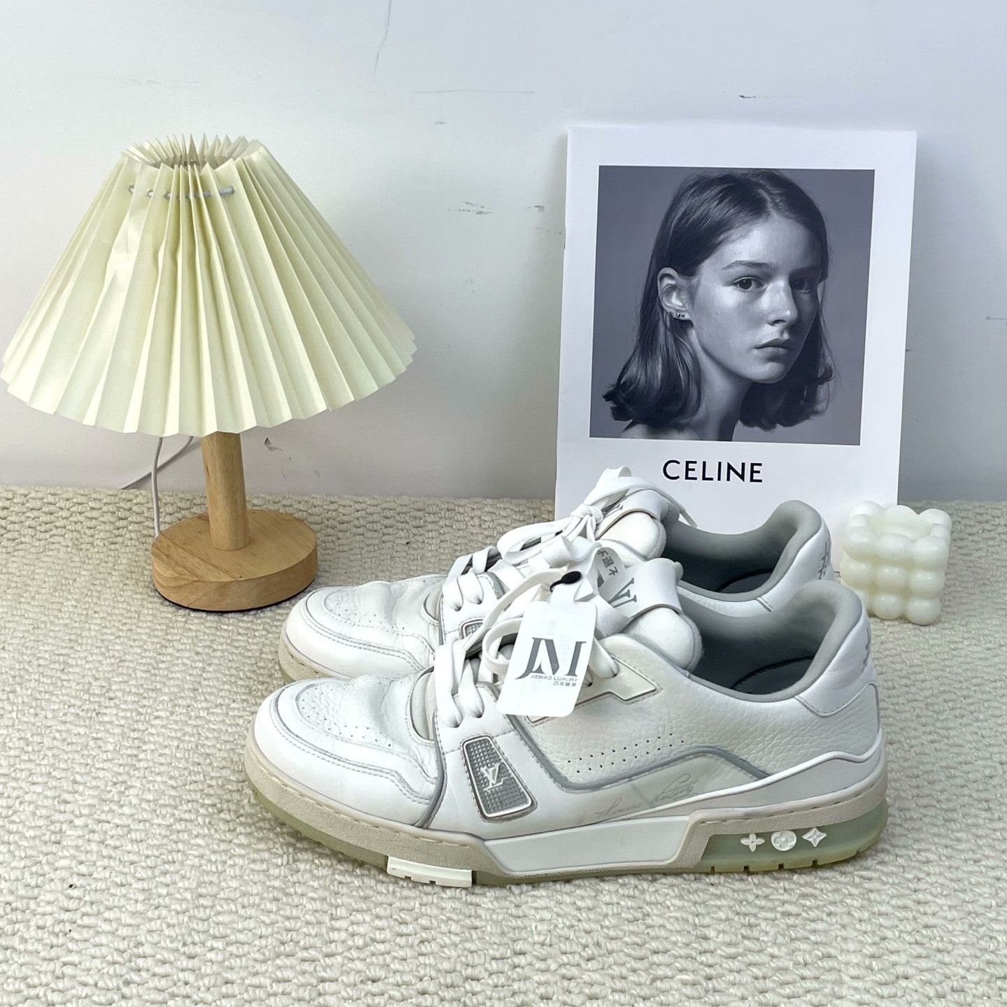 Louis Vuitton Louis Vuitton Training White Lowtop Sneakers 9 Men Size US 9 / EU 42 - 1 Thumbnail