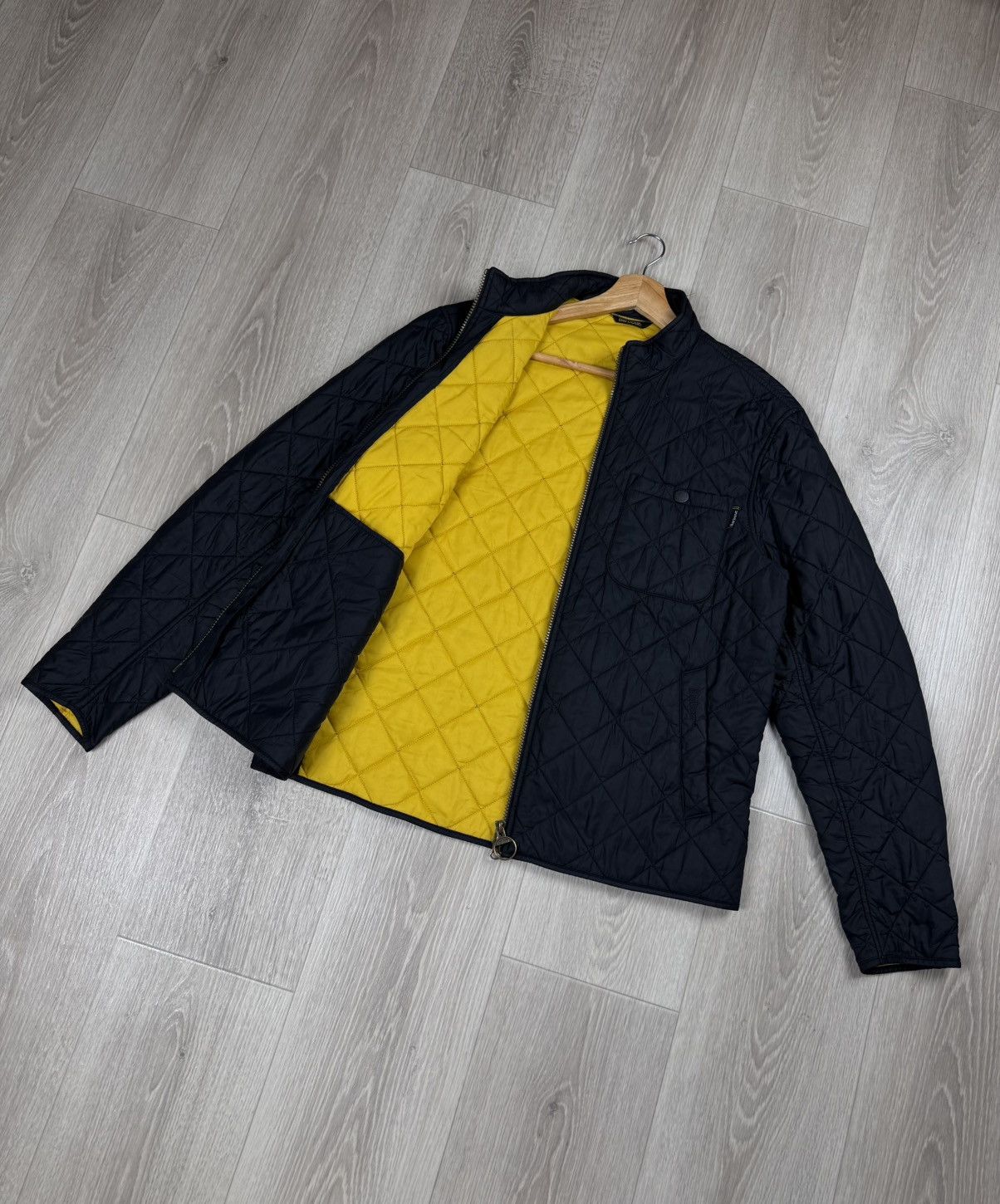 Barbour Barbour International Axle Quilted Men’s Jacket Size M Size US M / EU 48-50 / 2 - 8 Thumbnail