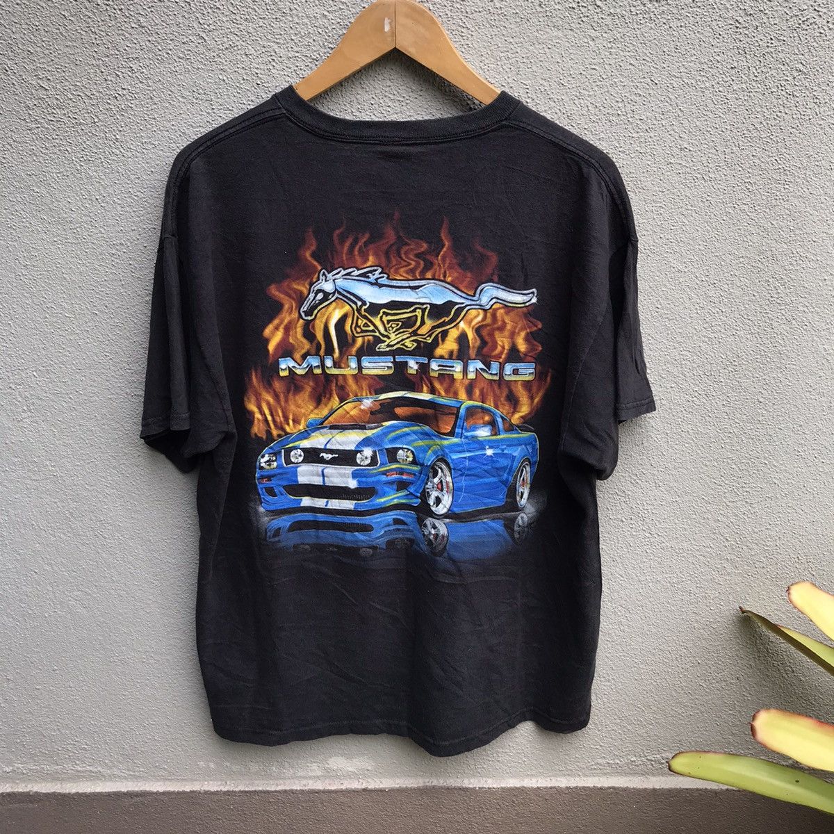 Vintage MUSTANG old car tee