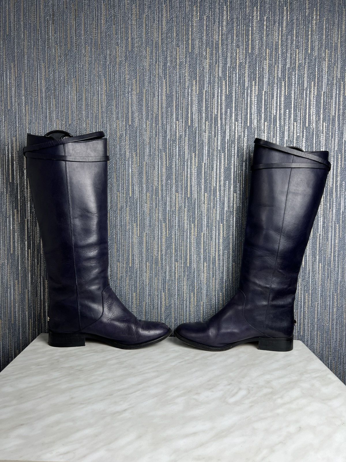 Jimmy Choo Jimmy Choo Purple Leather Knee High Boots (Y0337) Size US 8.5 / IT 38.5 - 11 Thumbnail