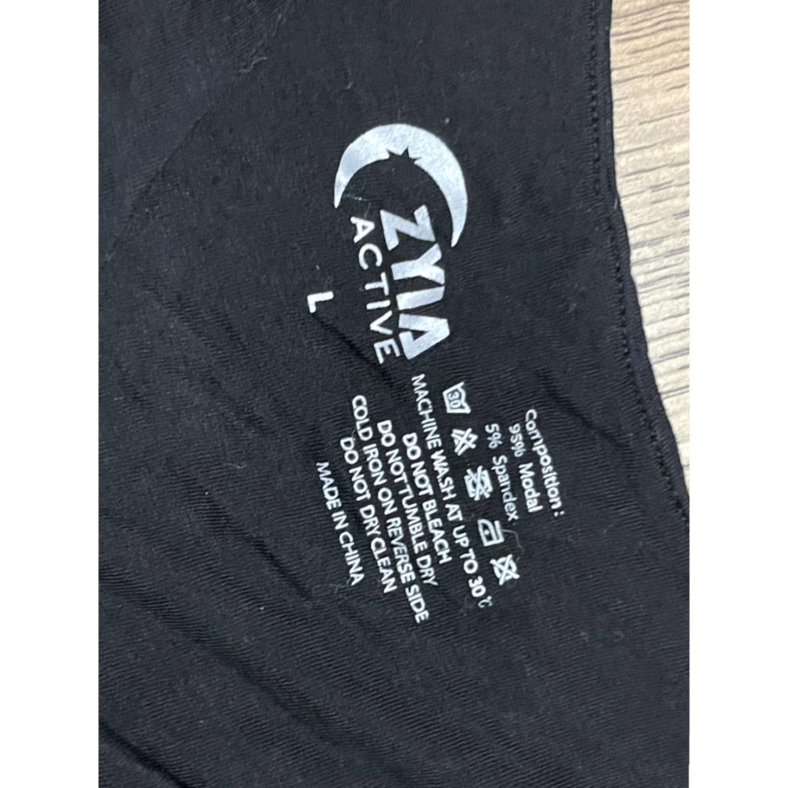 Vintage ZYIA Tank Top Women Large Solid Black Sleeveless Pullover Basic Active Shirt Casual Modern Size L / US 10 / IT 46 - 5 Thumbnail