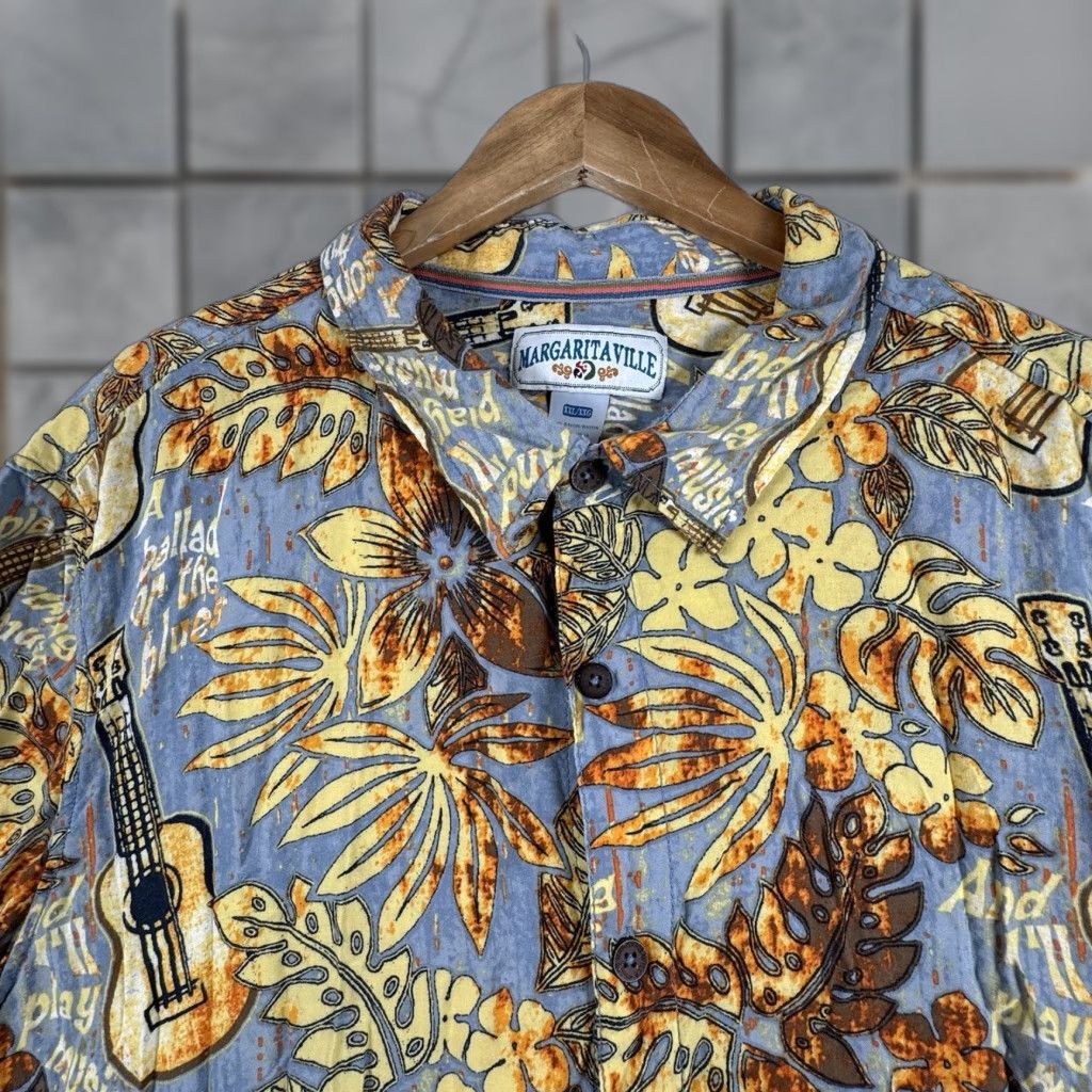 Vintage Margaritaville Men Shirt Size XXL Button Up Beach Tropical Cruise Guitar Rayon Size US XXL / EU 58 / 5 - 1 Thumbnail