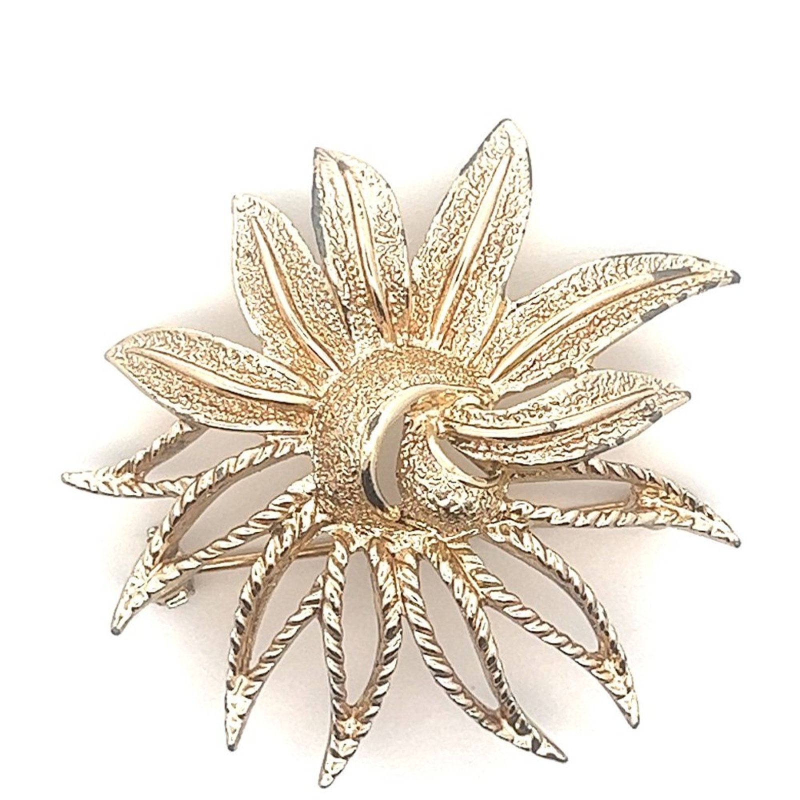 & Other Stories Vintage Sarah Coventry Gold toned Demi Flower Petal Brooch Size ONE SIZE - 1 Thumbnail