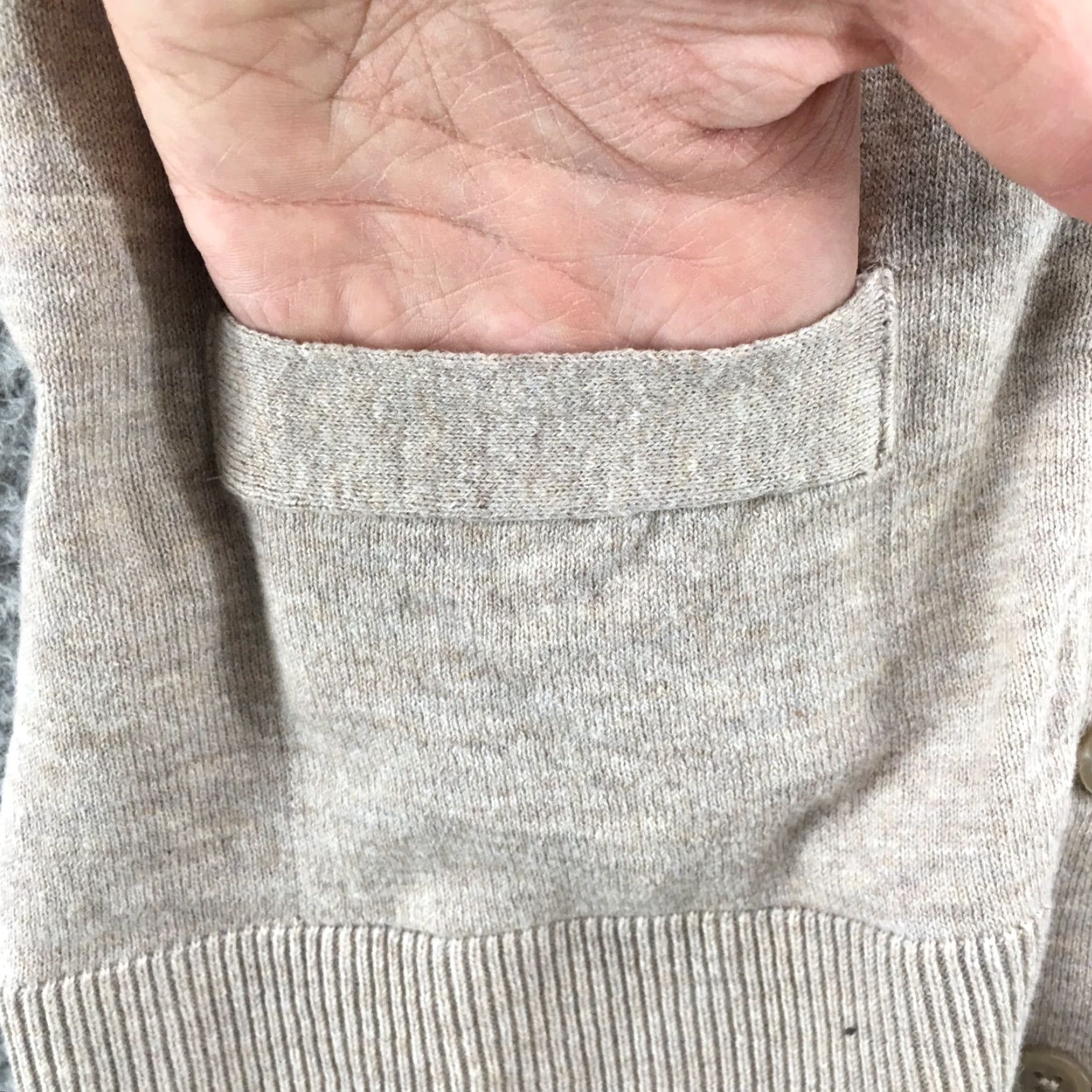 Old Navy Old Navy Cardigan Sweater Womens XS Beige Long Sleeve Pockets Knit NEW Size XS / US 0-2 / IT 36-38 - 6 Thumbnail