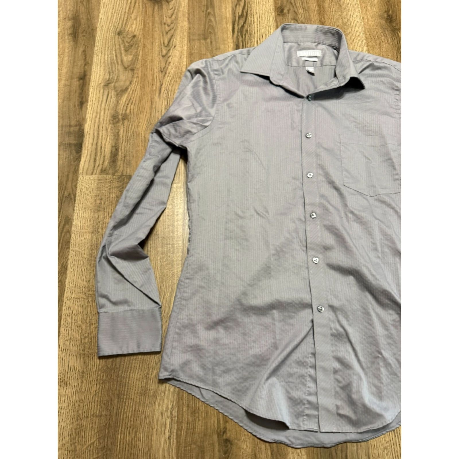 Van Heusen Van Heusen Shirt Mens Size 15.5 34/35 Grey Long Sleeve Button Up Fitted Regular Clothing Shirt Size US L / EU 52-54 / 3 - 3 Thumbnail