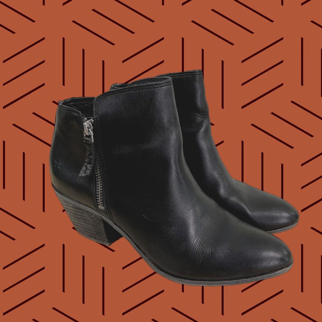 Frye FRYE Boots Womens Size 7.5 M Sacha Rustic Booties Black Leather Ankle Dual Zip Boots Western Women Size US 8 / IT 38 - 1 Thumbnail