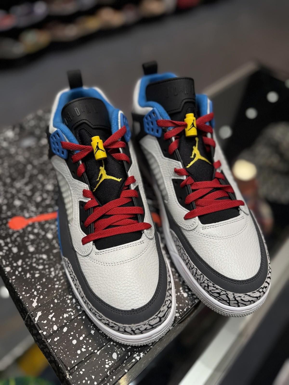 Nike Jordan Spizike Low Se Neutral Gray Men Size 13 Multicolor Size US 13 / EU 46 - 6 Thumbnail