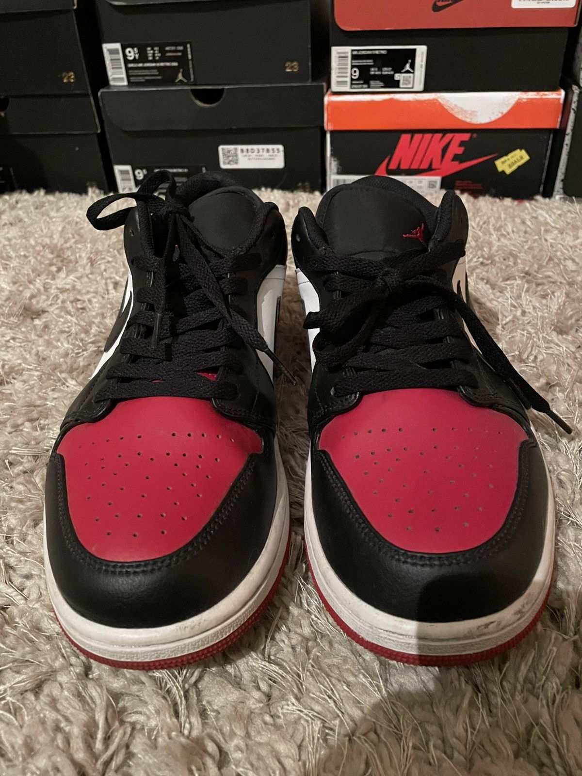 Jordan Brand Jordan 1 Low Bred Toe 2.0 Size US 12 / EU 45 - 4 Thumbnail