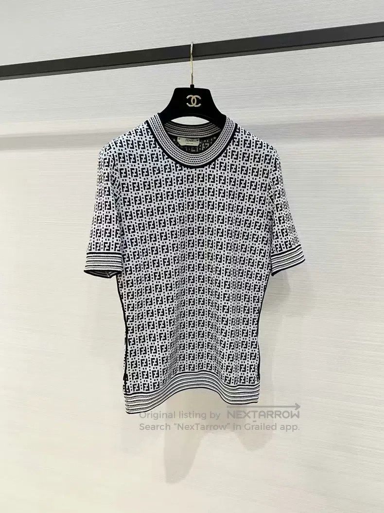 Fendi Fendi Logo Knit Short Sleeve Size XS / US 0-2 / IT 36-38 - 1 Thumbnail