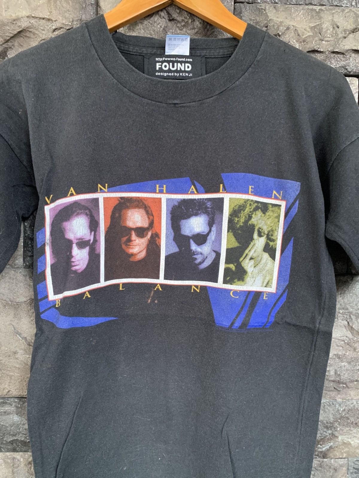Band Tees × Vintage Vintage 90s Van Halen Balance Tour Rock Band T shirt Size US S / EU 44-46 / 1 - 2 Thumbnail