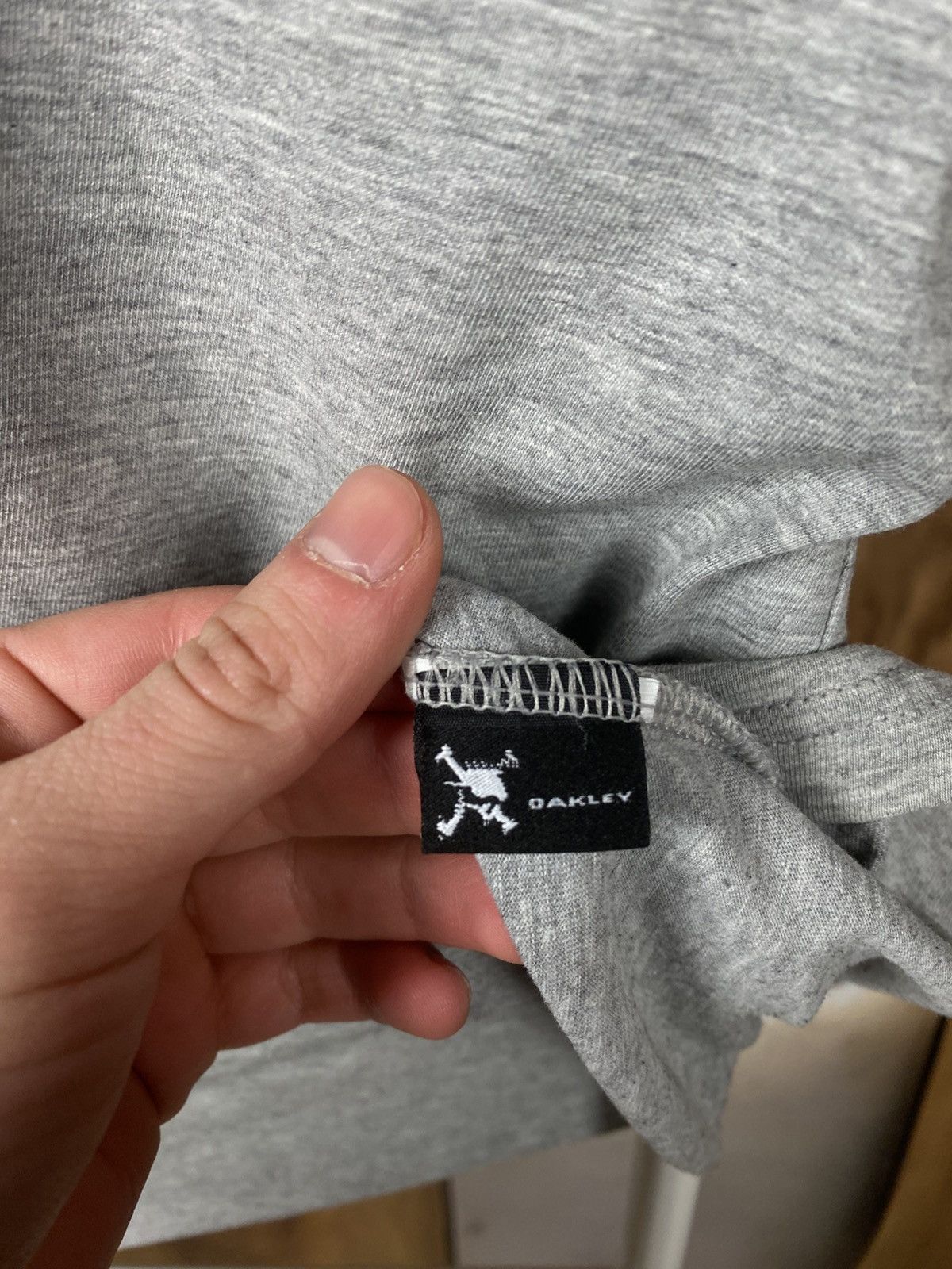 Oakley 🔘Vintage T-Shirt Slim Fit Oakley Big Central Logo Tee🔘 Size US XXL / EU 58 / 5 - 9 Thumbnail
