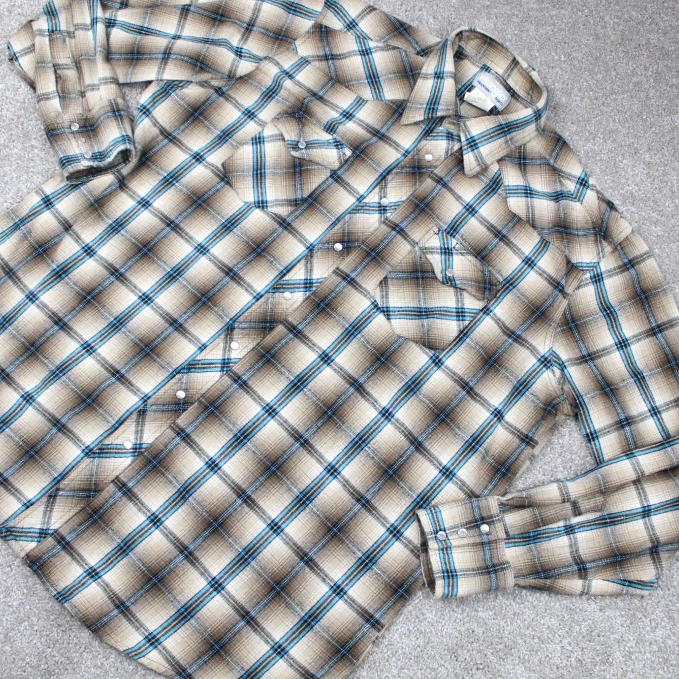 Wrangler Wrangler Wrancher Shirt Men 2XL Plaid Cotton L/S Button-Up Beige Blue Pearl Snap Western Shirt Mens 2XL Plaid Cotton Western Wrangler Wrancher Size US XXL / EU 58 / 5 - 3 Thumbnail