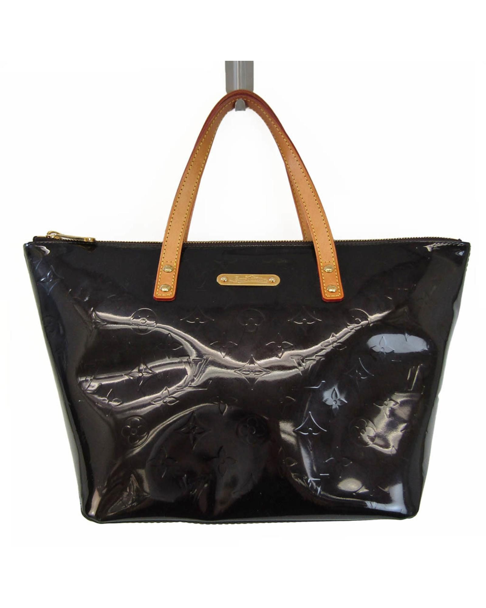 image of Louis Vuitton Chic And Versatile Patent Leather Handbag in Purple, Women's