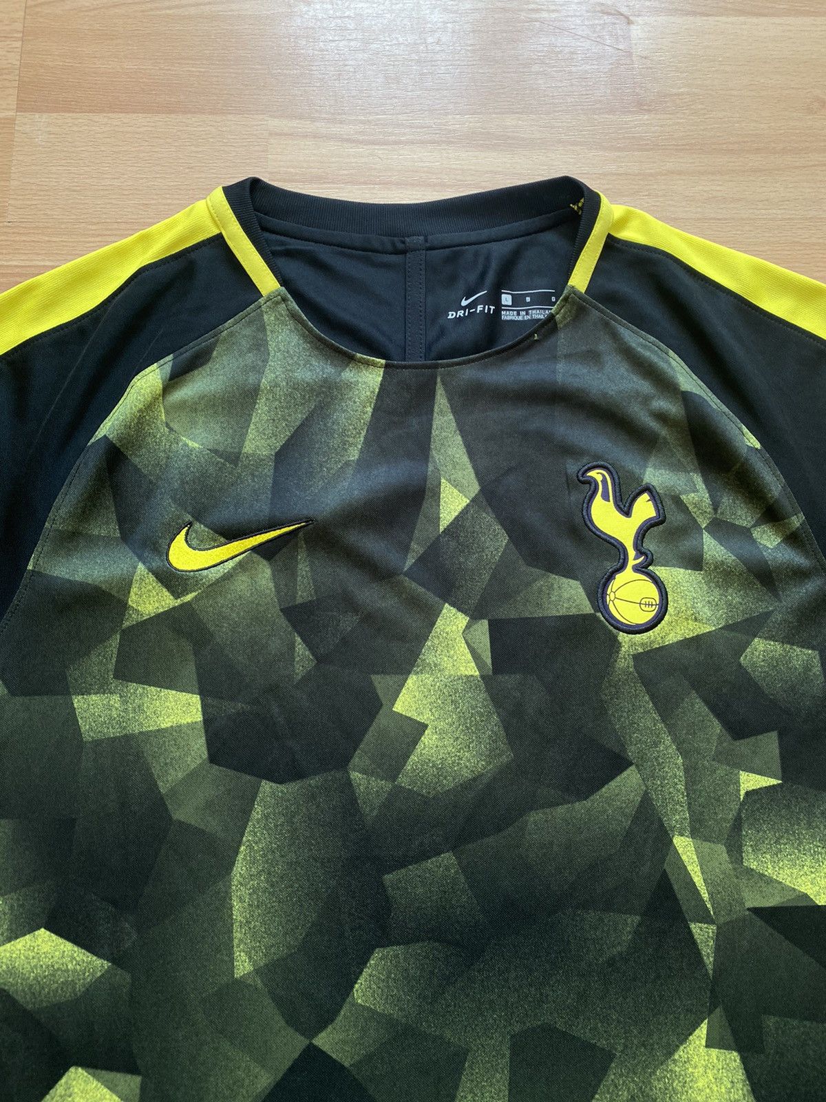Nike Tottenham 2017/2018 Jersey Soccer Football Nike 896512-010 Size US L / EU 52-54 / 3 - 2 Thumbnail