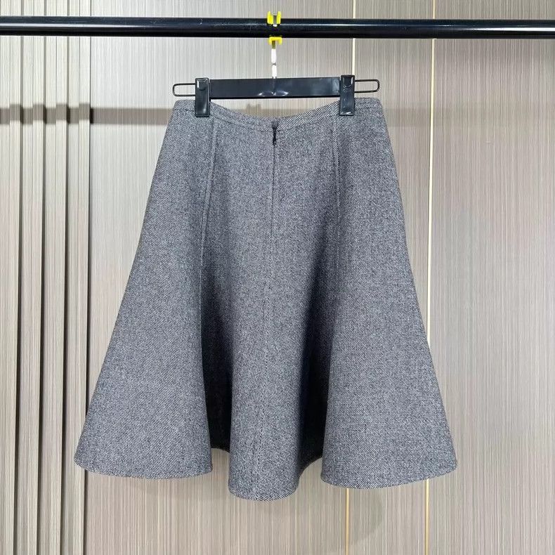 Dior Dior Dior Gray Wool Ruffle Midi Skirt Size 34-2507 Size 33" - 2 Thumbnail