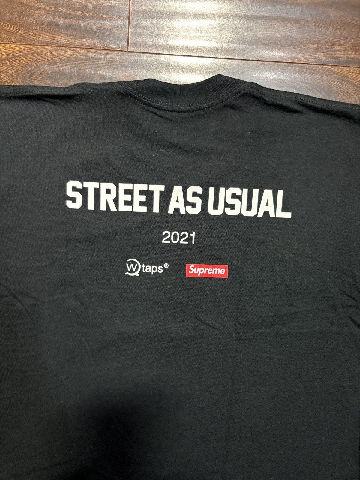 Supreme × Wtaps Supreme x WTAPS Sic'em! Black T-shirt Size US M / EU 48-50 / 2 - 13 Thumbnail