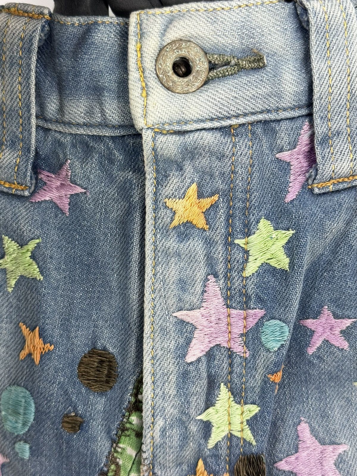 Proleta Re Art ERI MEME GLITCH STRAIGHT LEG SUPER MARIO EMBROIDERED SHORTS Size US 29 - 6 Thumbnail