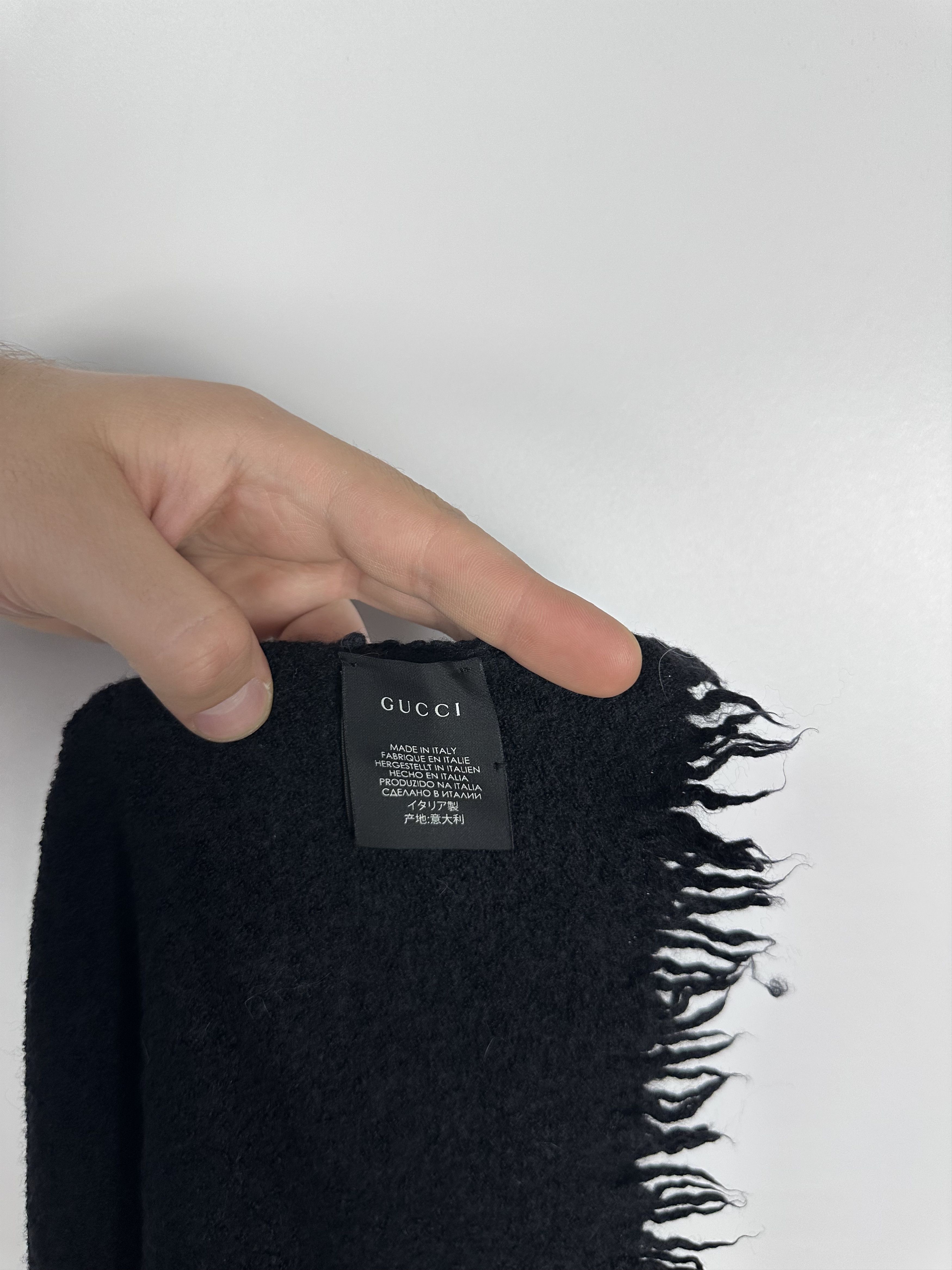 Grailed × Gucci GUCCI LOGO WOOL BLACK SCARF Size ONE SIZE - 10 Thumbnail