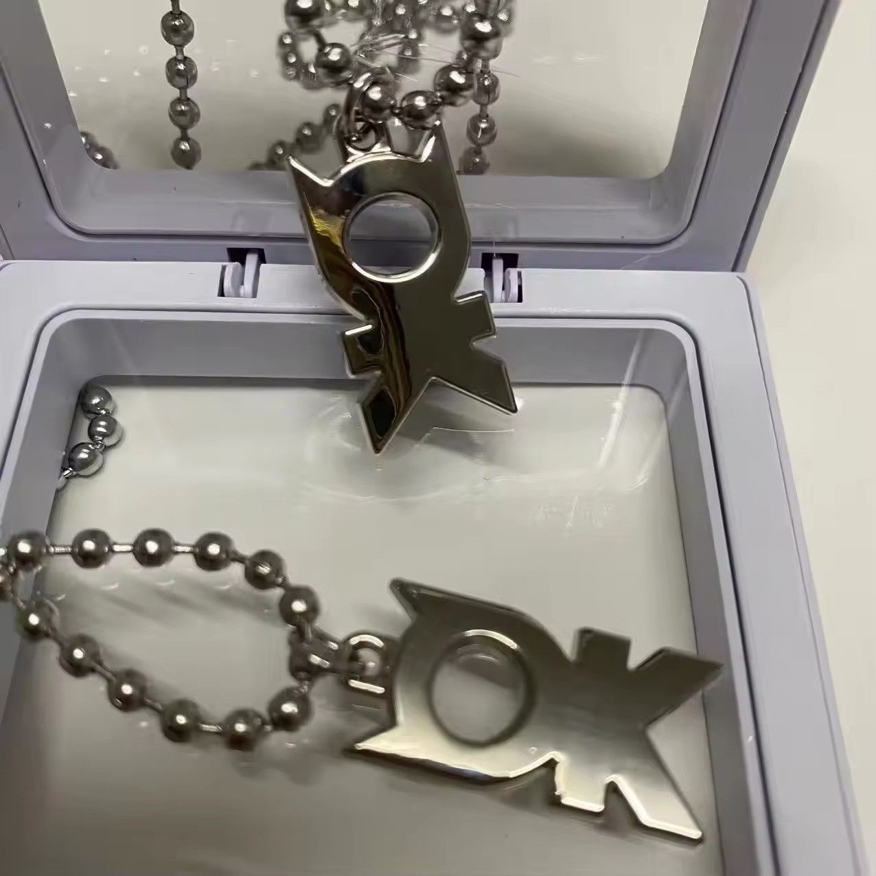 Jewelry Curved OK Metal Letter Pendant Necklace Size ONE SIZE - 5 Thumbnail
