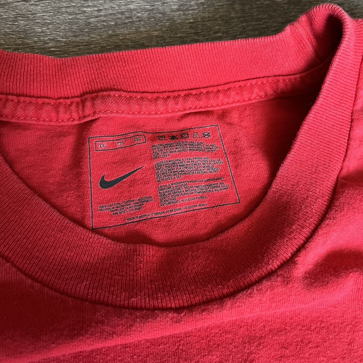 Nike × Vintage Vintage 2000s Nike Basketball Center Swoosh Logo T Shirt Y2K Size US XXL / EU 58 / 5 - 3 Thumbnail