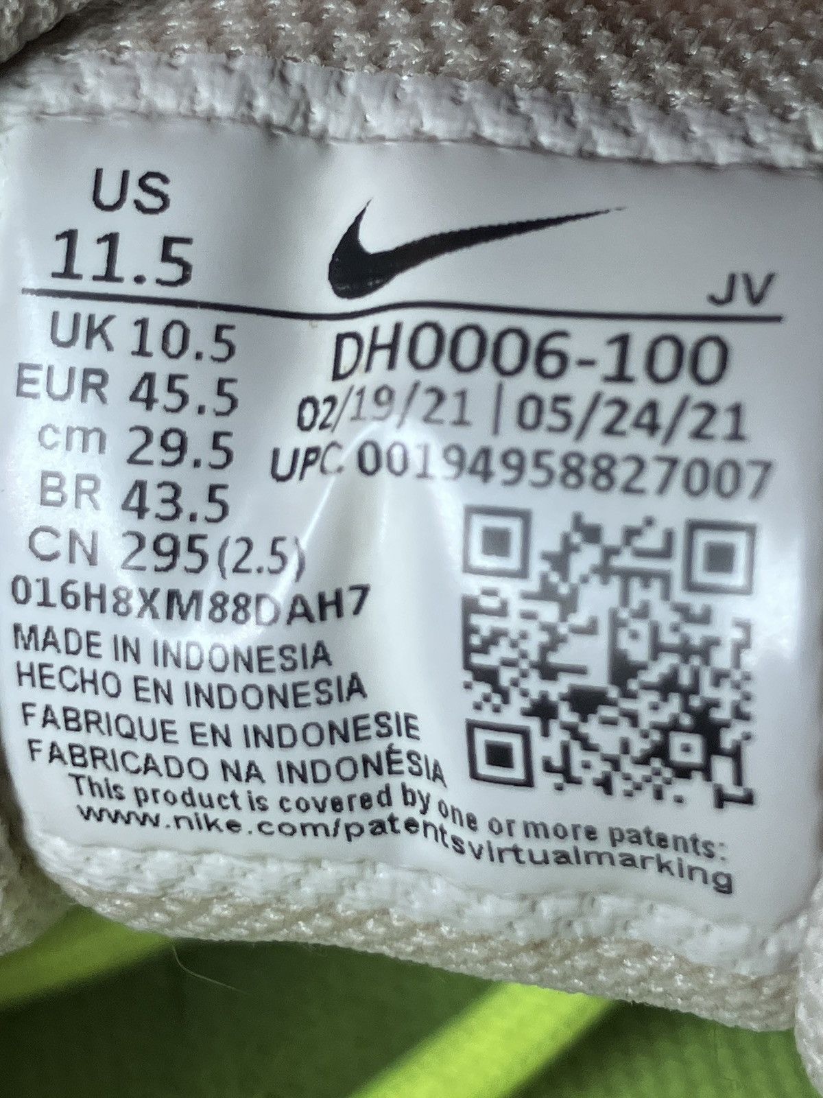 Nike Size 11.5 - Nike Air Max ‘97 Reflective Logos Size US 11.5 / EU 44-45 - 9 Thumbnail