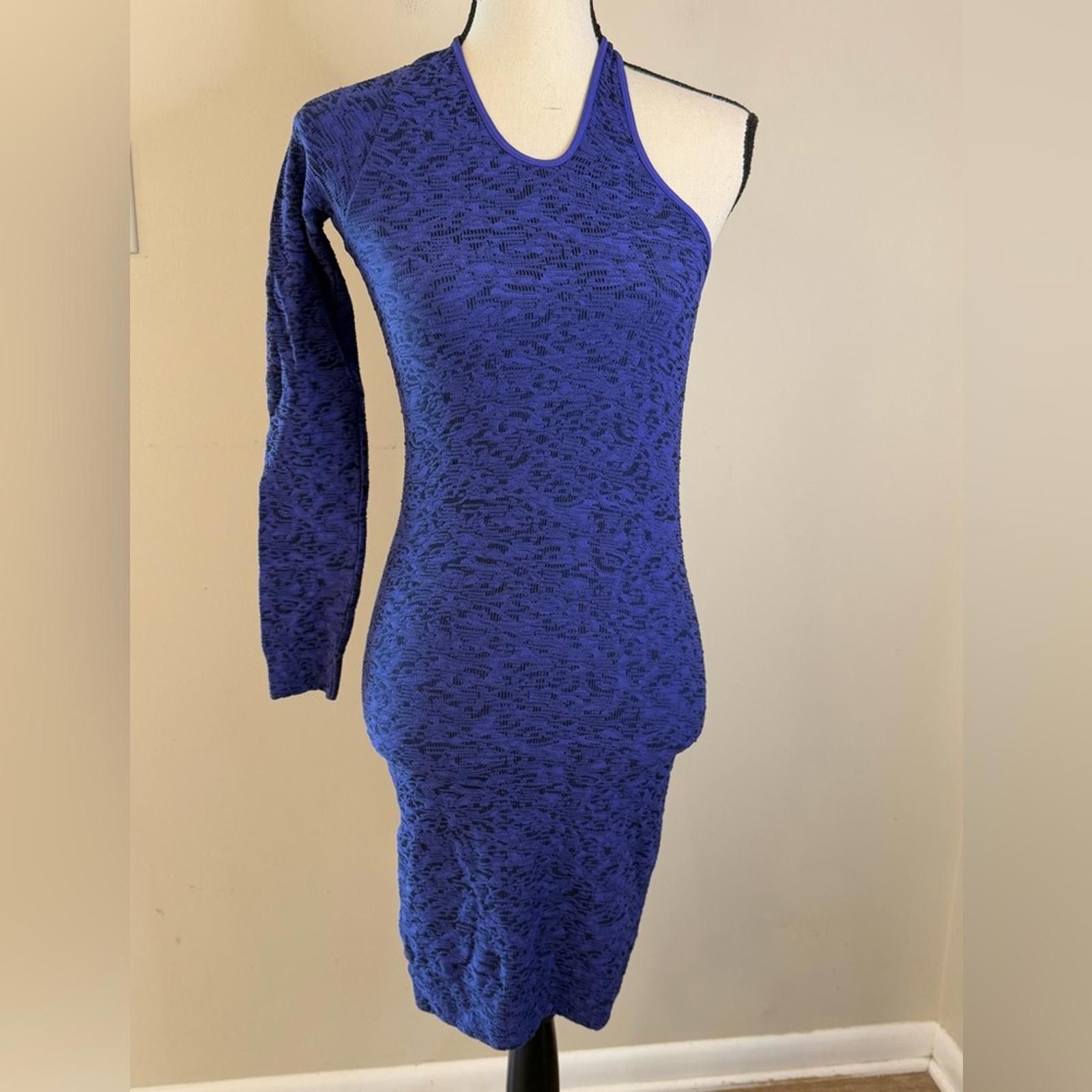 BCBGeneration BCBGeneration Blue body con cold shoulder mini Dress SZ XS Size XS / US 0-2 / IT 36-38 - 1 Thumbnail