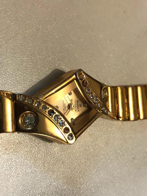 Designer Moonak gold bracelet watch Size ONE SIZE - 2 Thumbnail