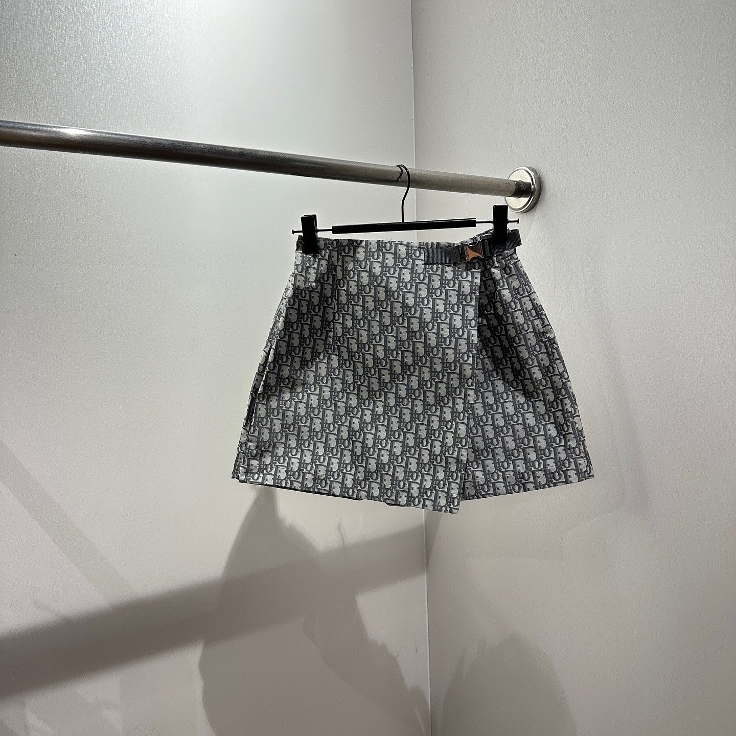 Dior Dior Oblique Pattern Shorts Size 32 Size 24" / US 00 / IT 34 - 1 Thumbnail