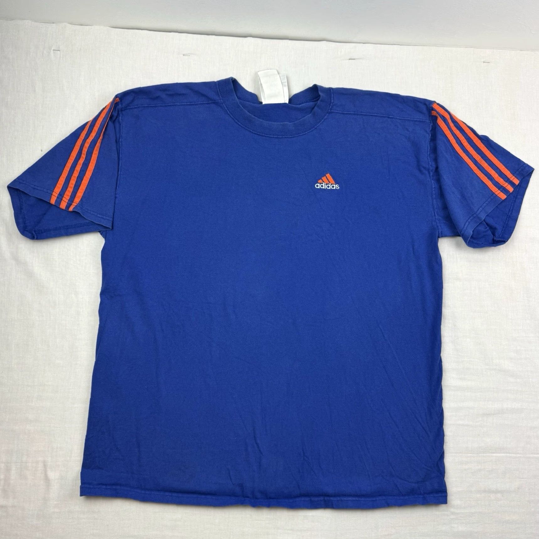 Adidas VINTAGE adidas T Shirt Adult Large Sports Soccer 3 Stripes Embroidery Logo 90s Size US L / EU 52-54 / 3 - 2 Thumbnail