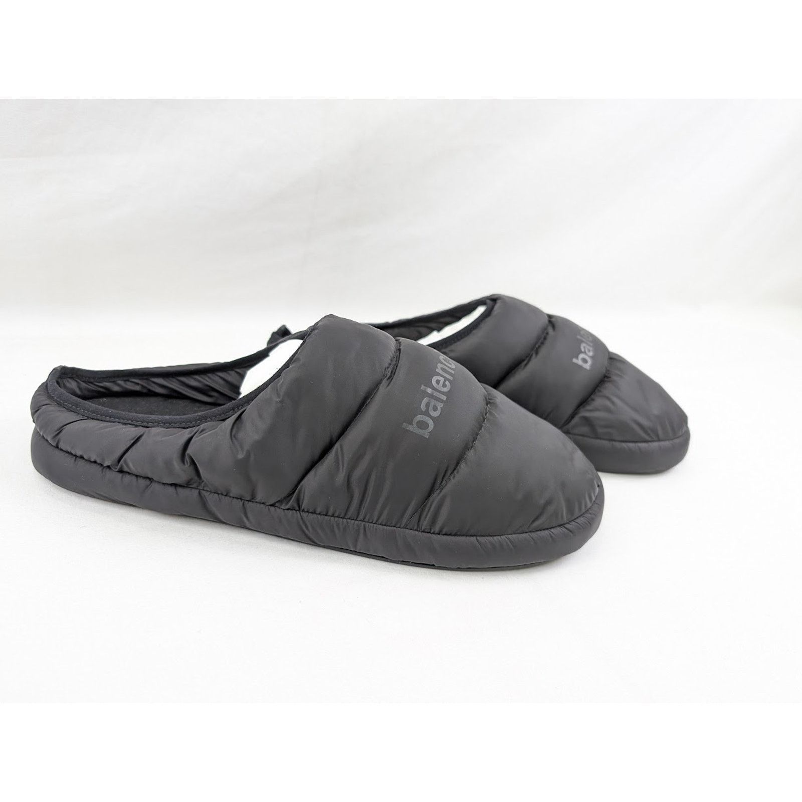 Balenciaga o1rshd1 Alaska Slipper Nylon in Black Size US 10 / EU 43 - 10 Thumbnail
