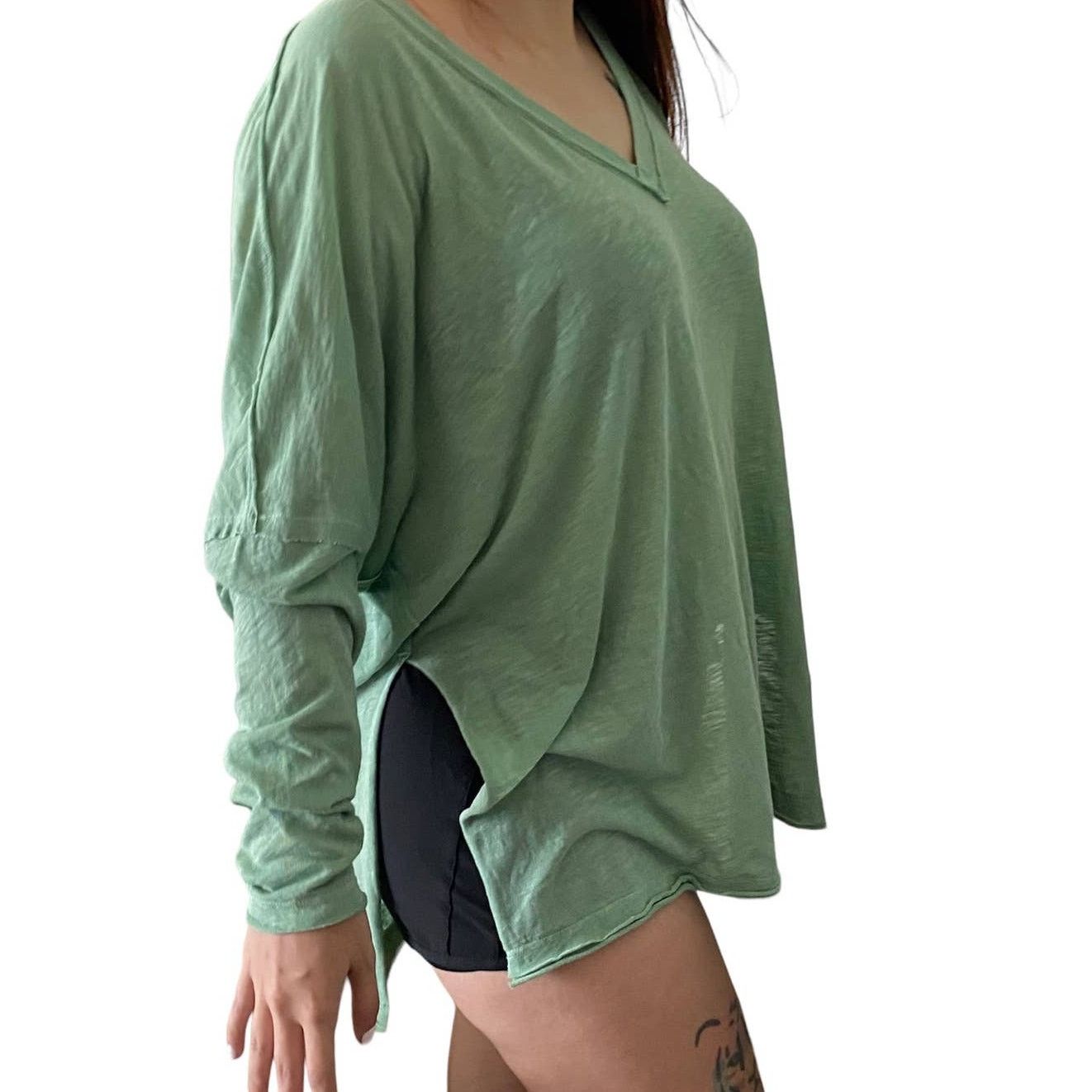 Other Free People Sage Green Henley VNeck Sweater Oversized Size M Size M / US 6-8 / IT 42-44 - 5 Thumbnail