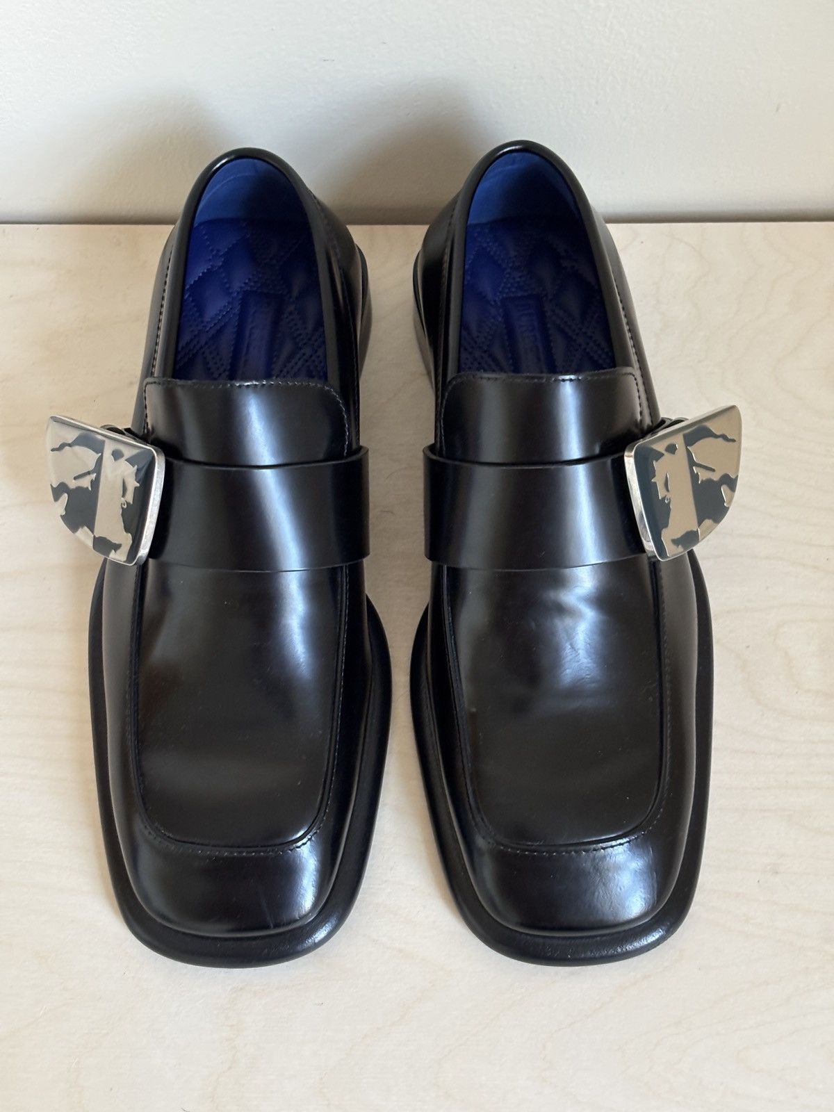 Burberry BURBERRY Shield Leather Loafers in Black Size US 6 / IT 36 - 4 Thumbnail