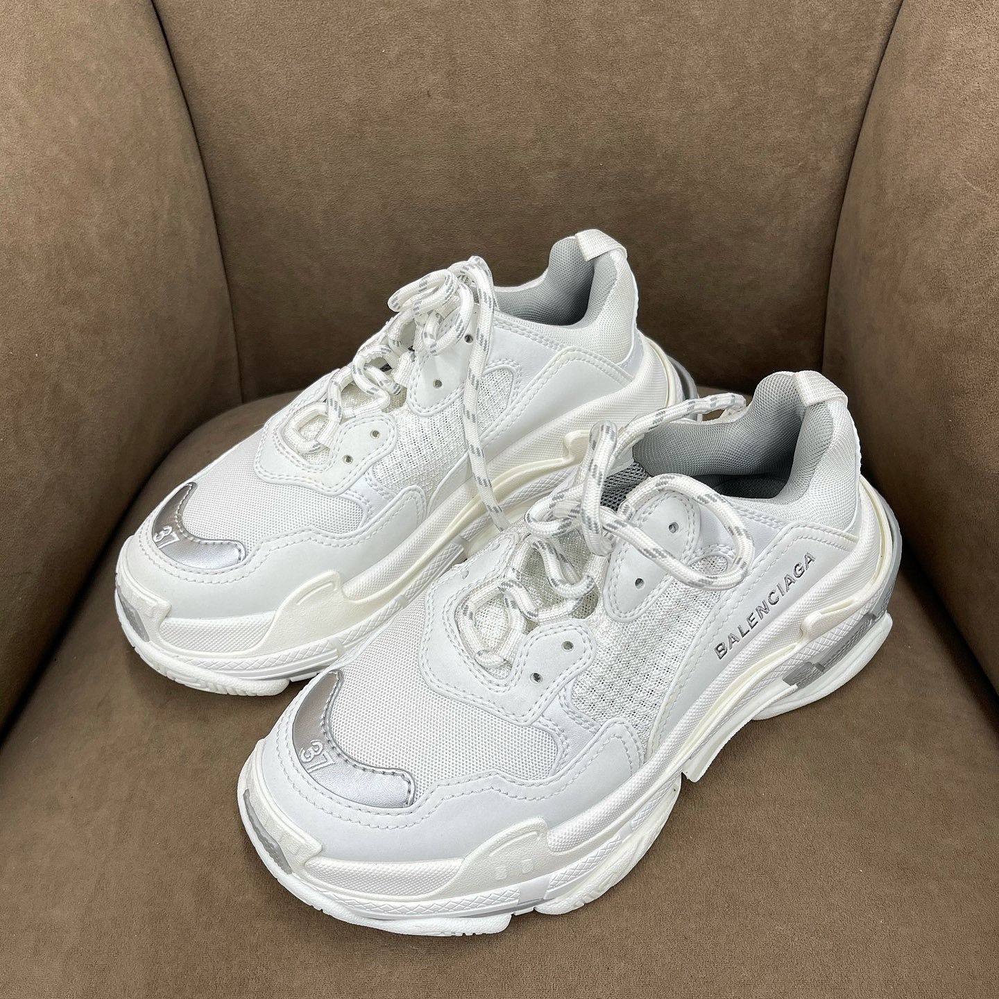 Balenciaga Balenciaga Triple S White Sneakers Size 37 Size US 7 / IT 37 - 1 Thumbnail