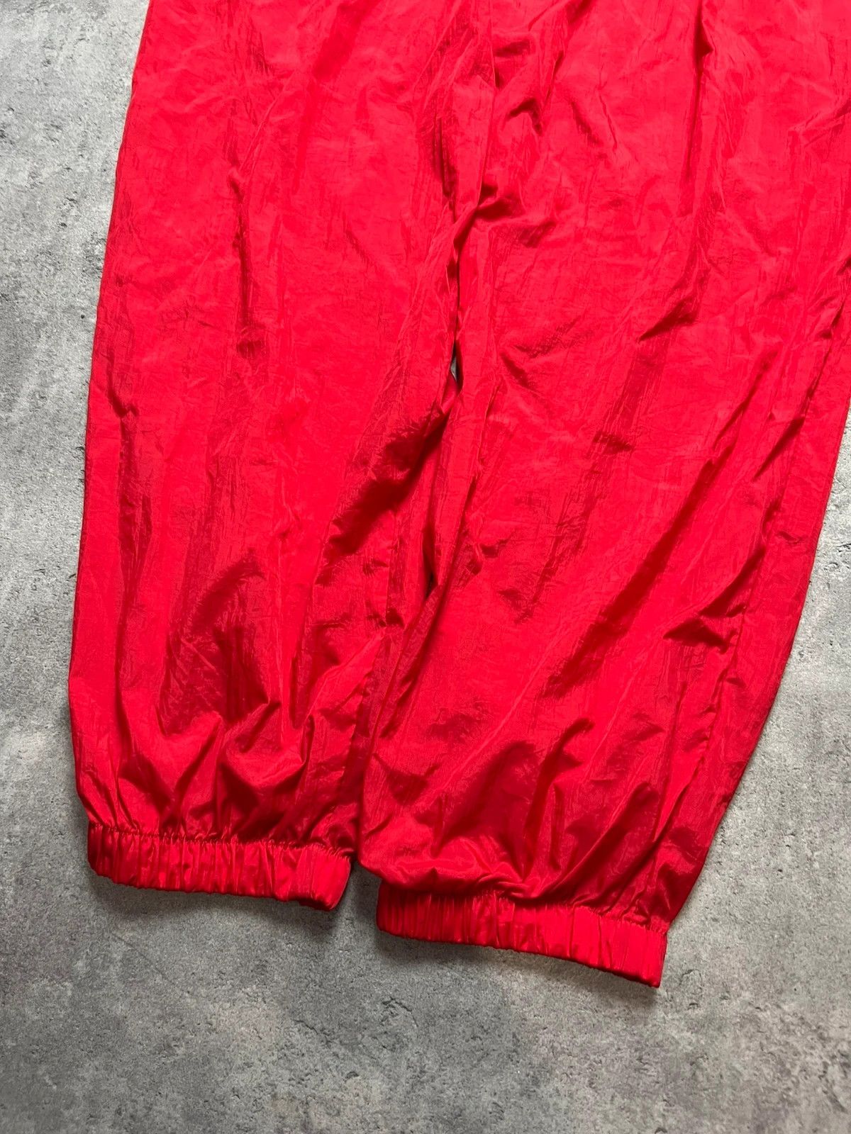 Marlboro Vintage red Marlboro cigarettes tracksuit parachute pants Size US 36 / EU 52 - 2 Thumbnail