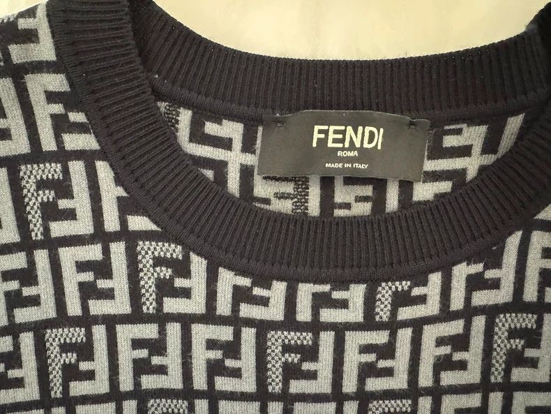 Fendi Fendi Strickwaren mit Logodruck Size US L / EU 52-54 / 3 - 3 Thumbnail