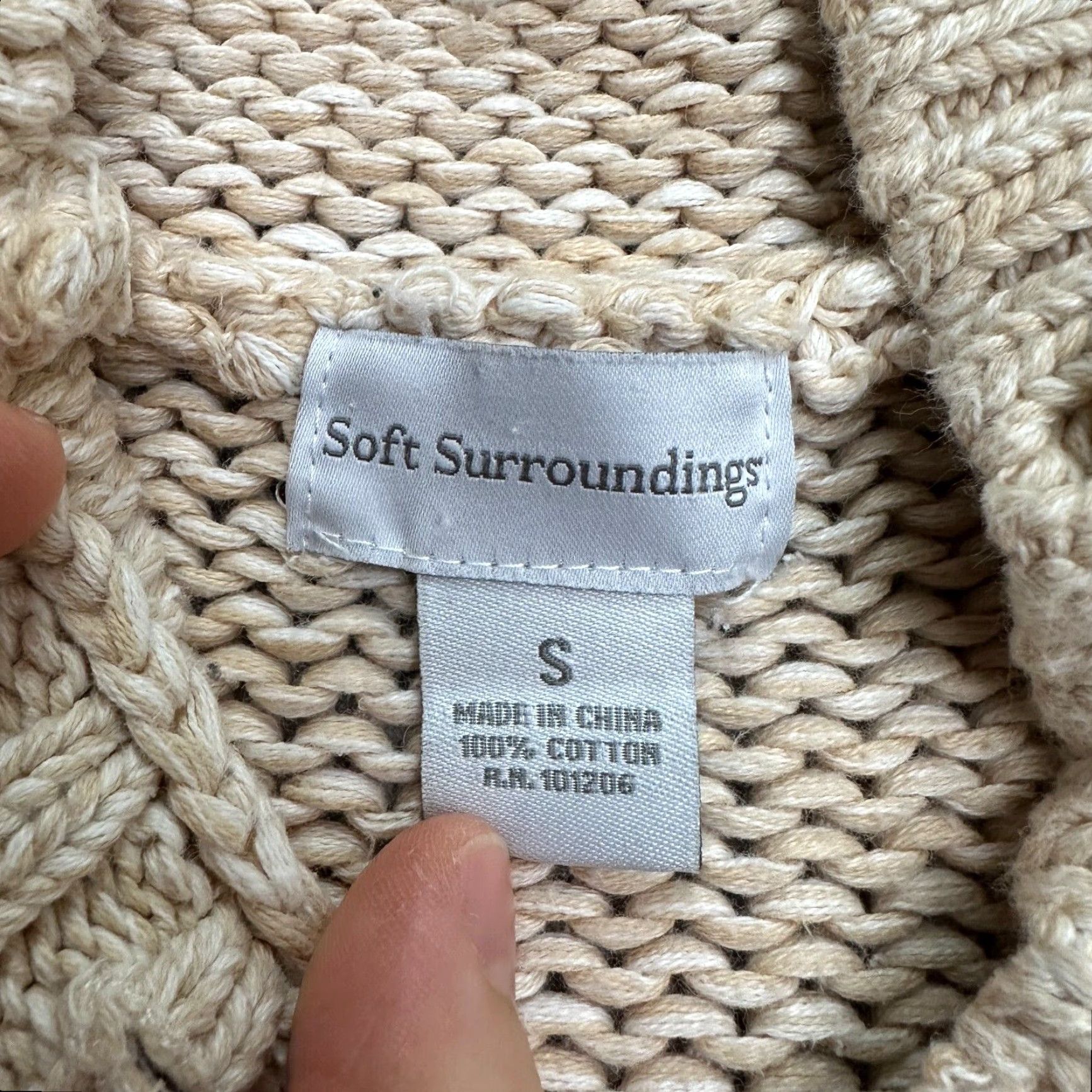 Soft Surroundings Soft Surroundings Hoodie Women Small Beige Knit Cropped Pullover Crochet Solid Designer Classic Size S / US 4 / IT 40 - 4 Thumbnail