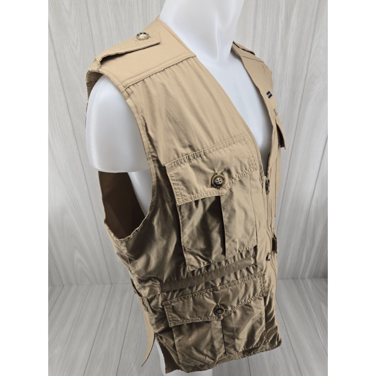 Vintage VINTAGE Tamrac Vest Mens Medium Tan Multi Pocket Photography Made in USA Size US M / EU 48-50 / 2 - 5 Thumbnail