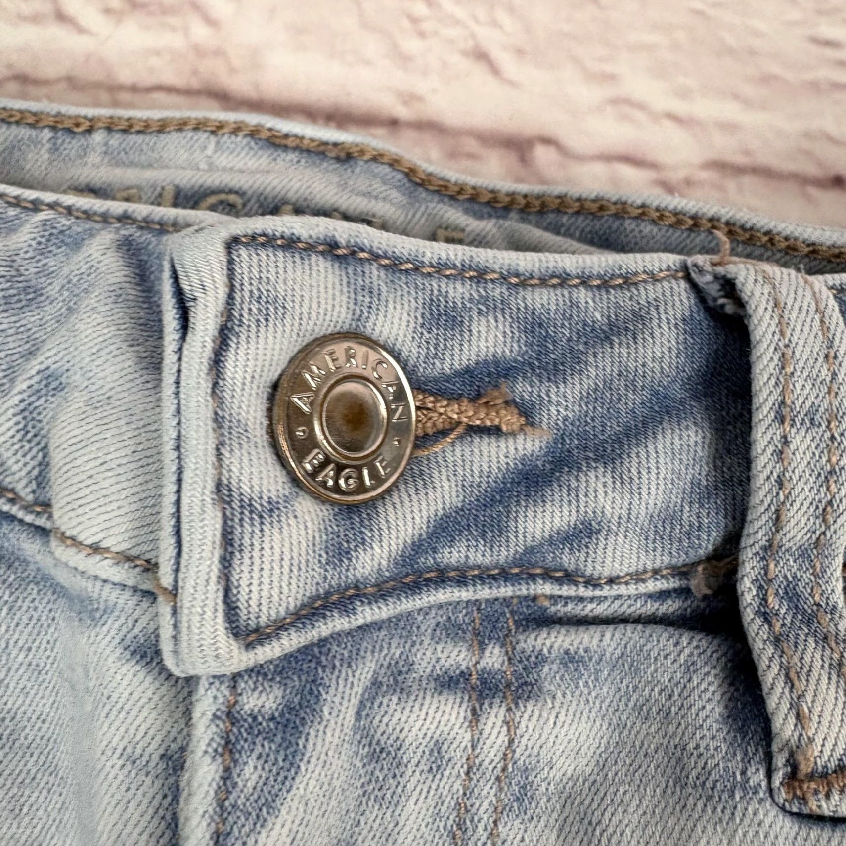 American Eagle Outfitters American Eagle Outfitters Shorts Womens 2 Blue High-Rise Shortie Denim Cutoff Size 26" / US 2 / IT 38 - 4 Thumbnail