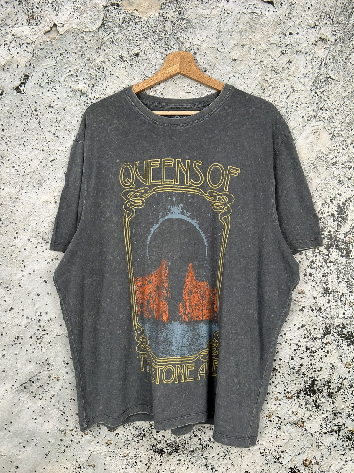 Band Tees Queens of The Stone Age Rock Band Tee Metal Graphic Hype Size US XL / EU 56 / 4 - 1 Thumbnail
