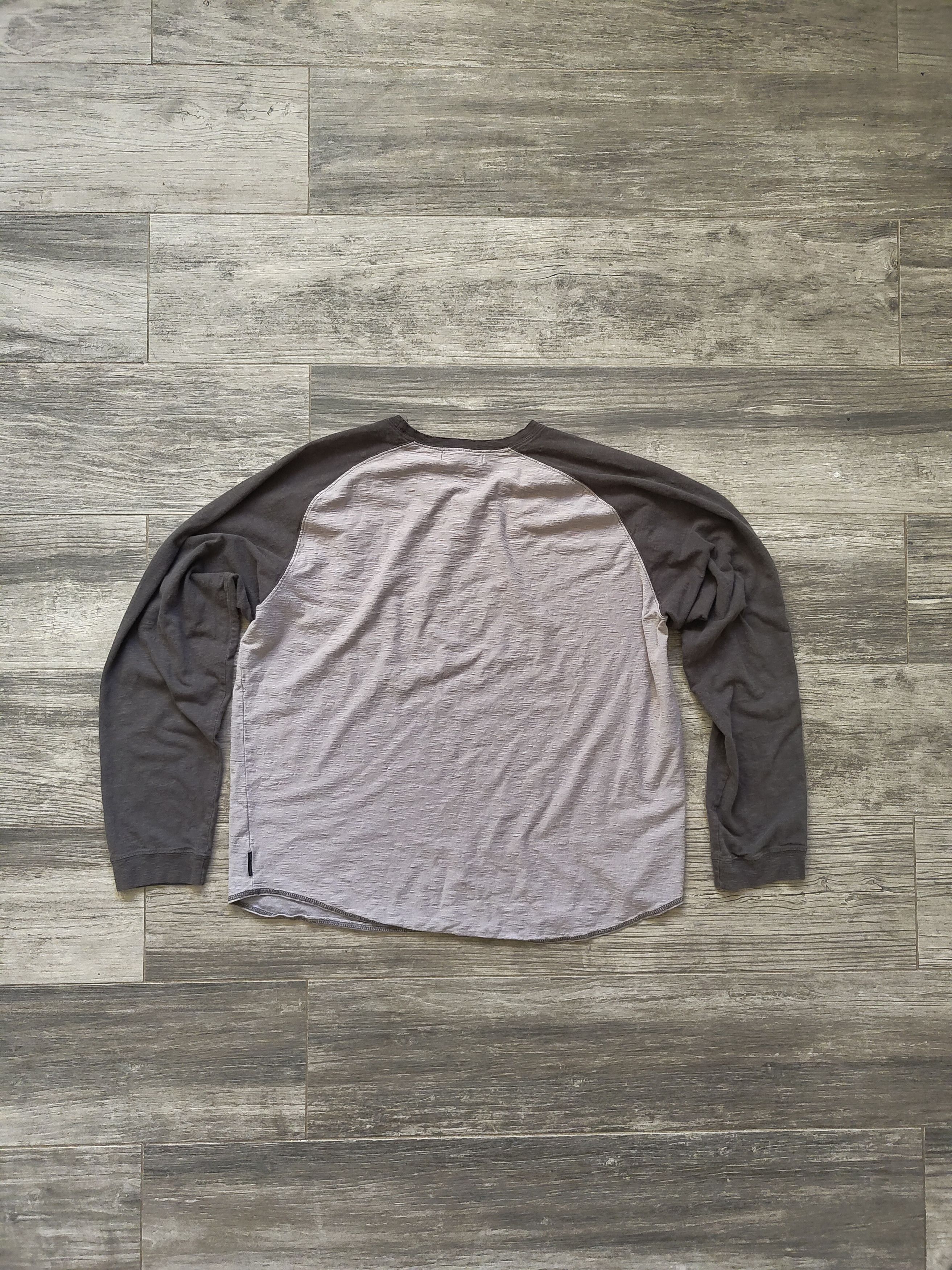 Calvin Klein Calvin Klein Y2K boxy grey long sleeve Size US XL / EU 56 / 4 - 3 Thumbnail