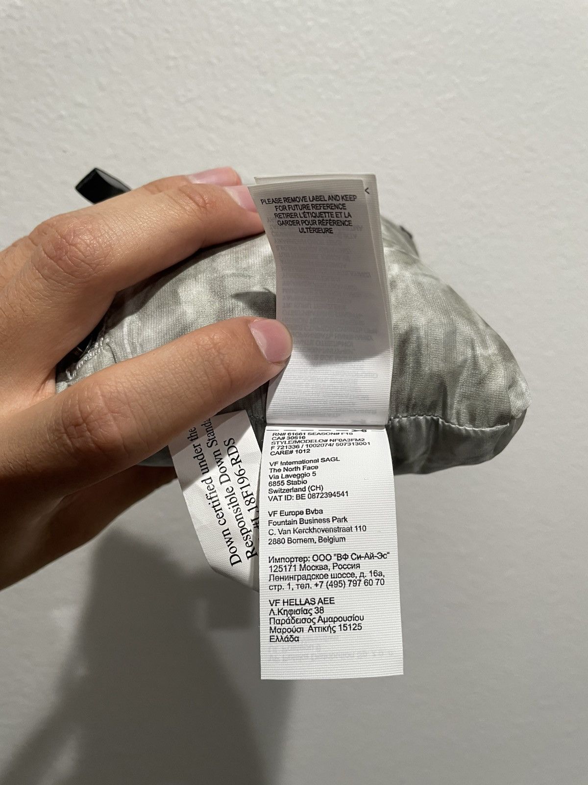 Supreme Supreme The North Face Paper Print 700-Fill Down Scarf Size ONE SIZE - 4 Thumbnail